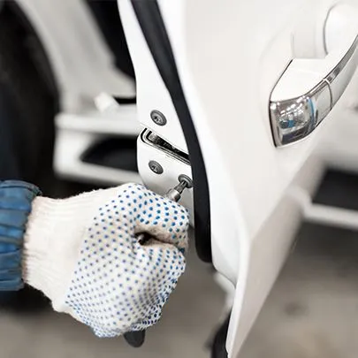 Locksmith vs Dealership