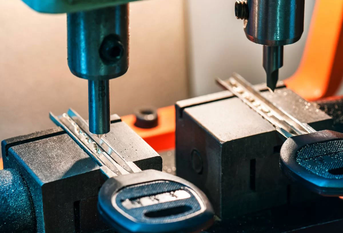 Auto Key Cutting Service